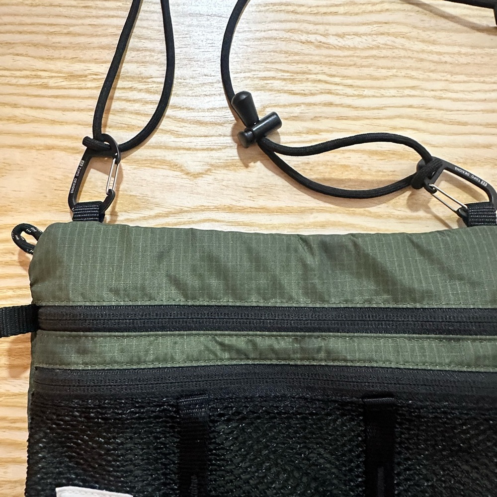 Topo Designs Mountain Hiking Accessory Crossbody Shoulder Bag Army Green Mesh - Picture 4 of 7